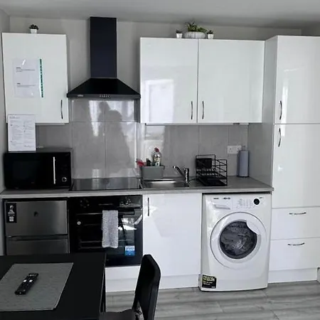 Apartamento Cosy Space Near Airport And Dublín